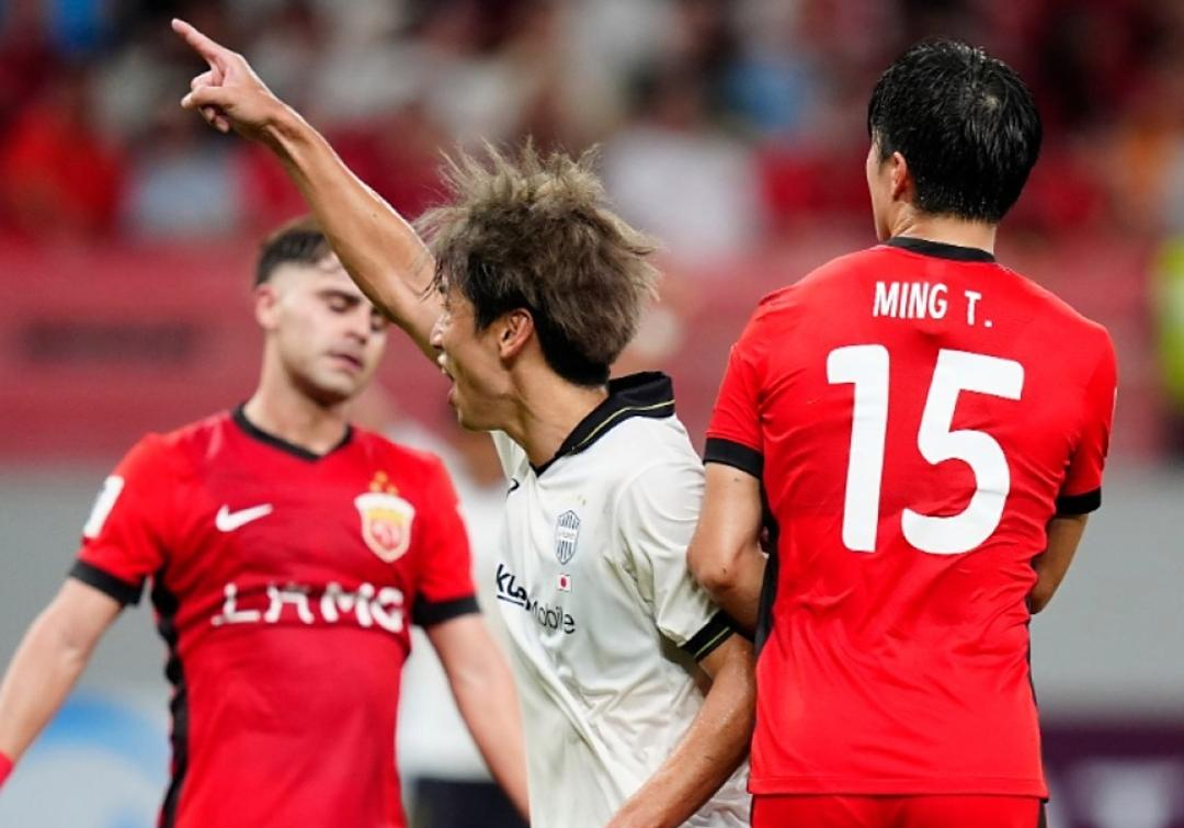 lol体验服下-包含上海海港发布备战花絮，转会期手感冰凉，意大利杯任务艰巨，身体对抗强度拉满的词条