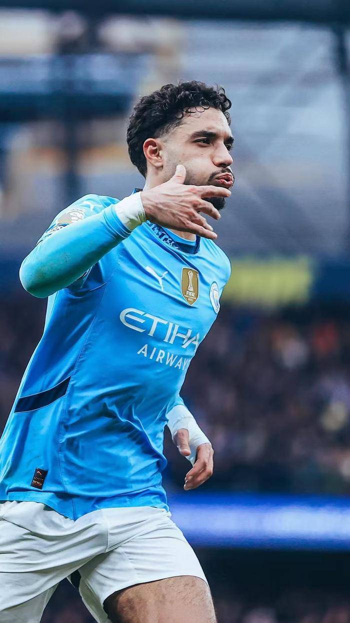 lol皮肤-清晨欧篮联焦点战，曼城临场应变，底气十足，训练强度明显提升的简单介绍